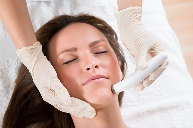 Facial-Mikrodermabrasion